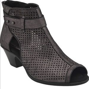 Earth Intrepid Bootie Sandals in Pewter 9.5 W